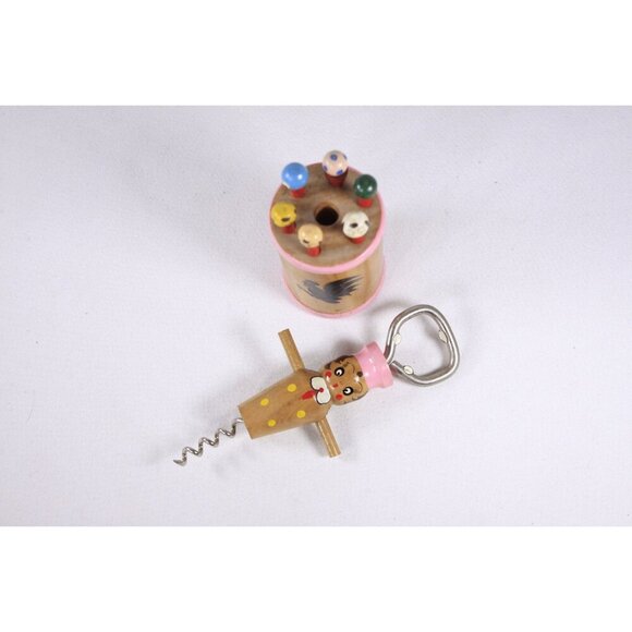 Vintage 1950s pink wooden bartender lady bottle opener and patrons toothpick - Picture 4 of 10